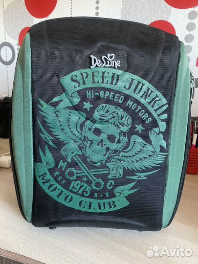 Продам ортопедический школьный рюкзак для мальчика