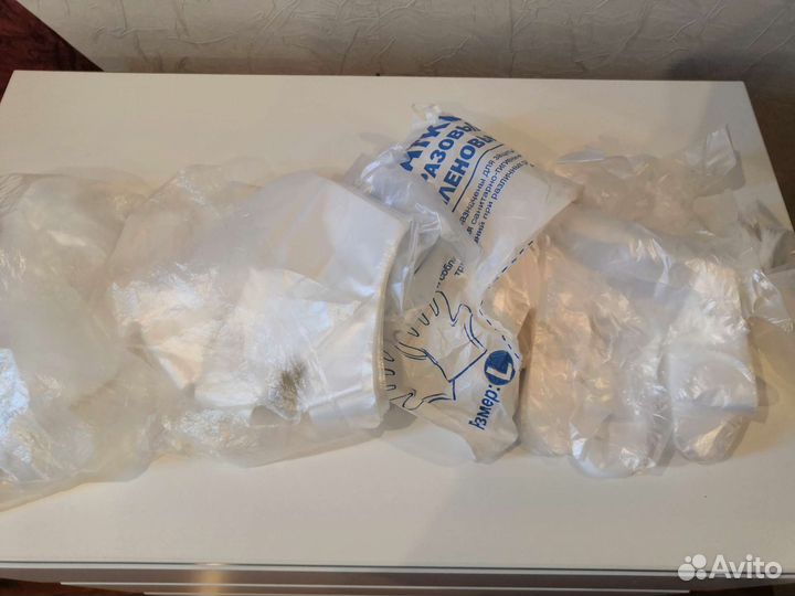 Одноразовые полиэтиленовые перчатки