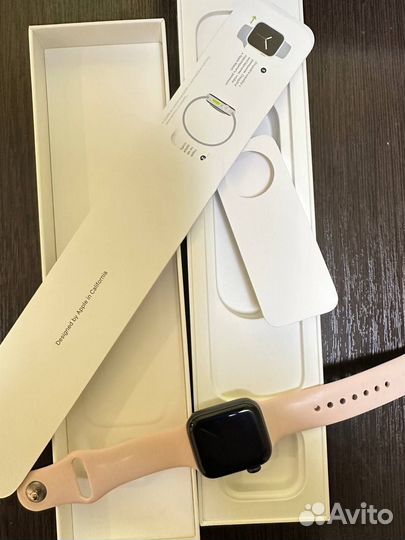 Часы Apple Watch SE 40mm