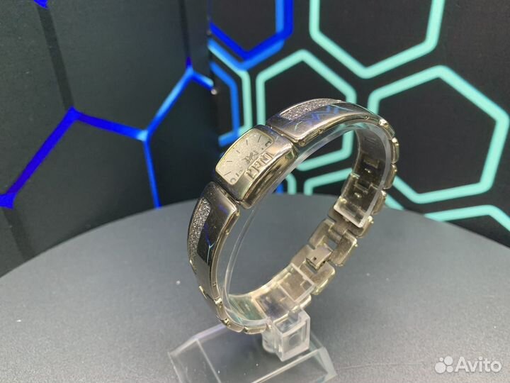 Часы Q&Q Quartz