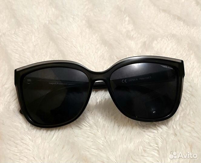 Очки солнцезащитные