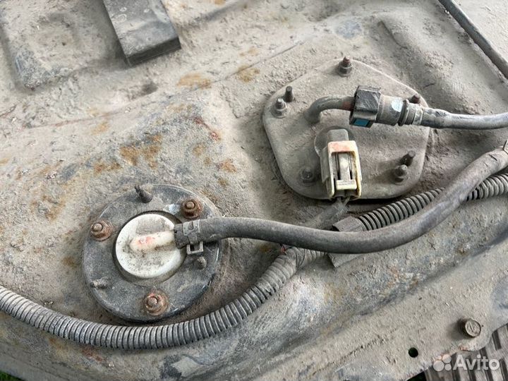 Бензобак Mitsubishi Lancer CS2V 4G15