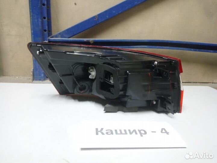 Фонарь правый внешний Skoda Superb 3 2015