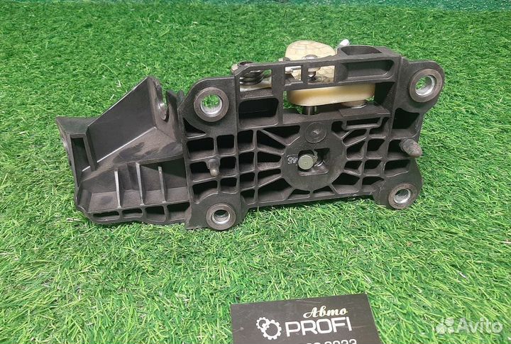 В наличии: кулиса МКПП на Ford Focus 2