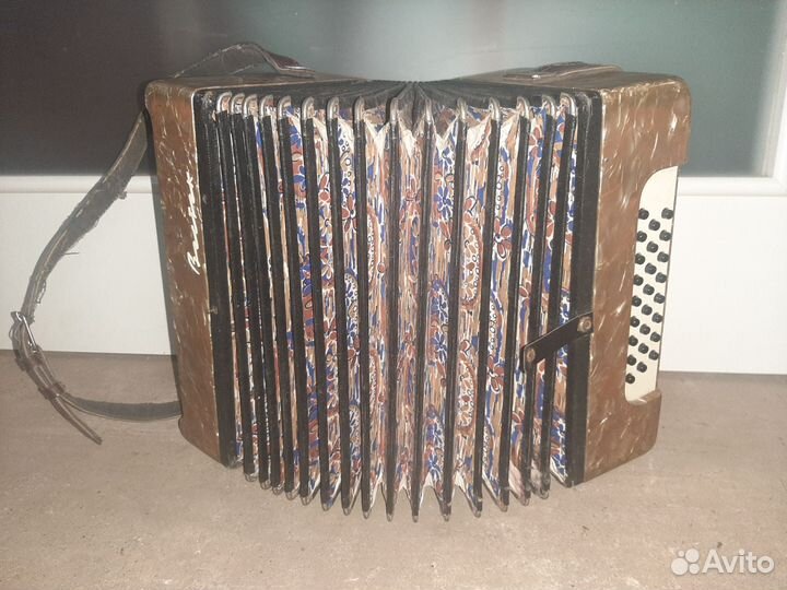 Гармонь Восток б/у