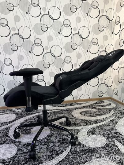 Компьютерное кресло