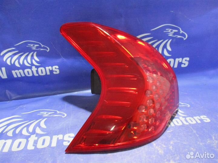 Фонарь задний левый Peugeot 3008 EP6 2012