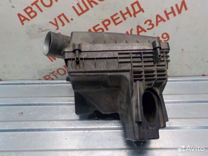 Корпус воздушного фильтра Ленд Ровер Фрилендер 2