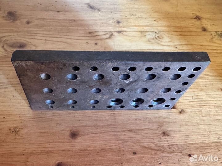 Калибровочная плита с отверстиями