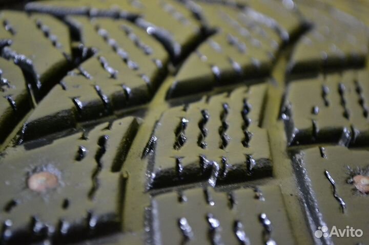 Minerva Eco Stud 225/55 R17