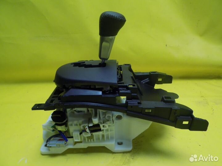 Ручка переключения кпп Mitsubishi Outlander XL