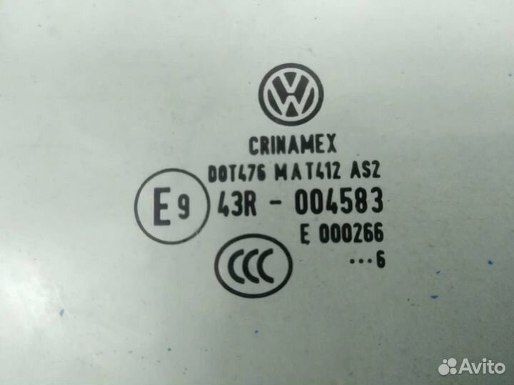 Стекло двери передней правой Volkswagen Jetta 1K 2