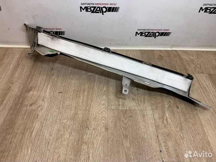 Обшивка стойки задней левой Mercedes W218 CLS 218
