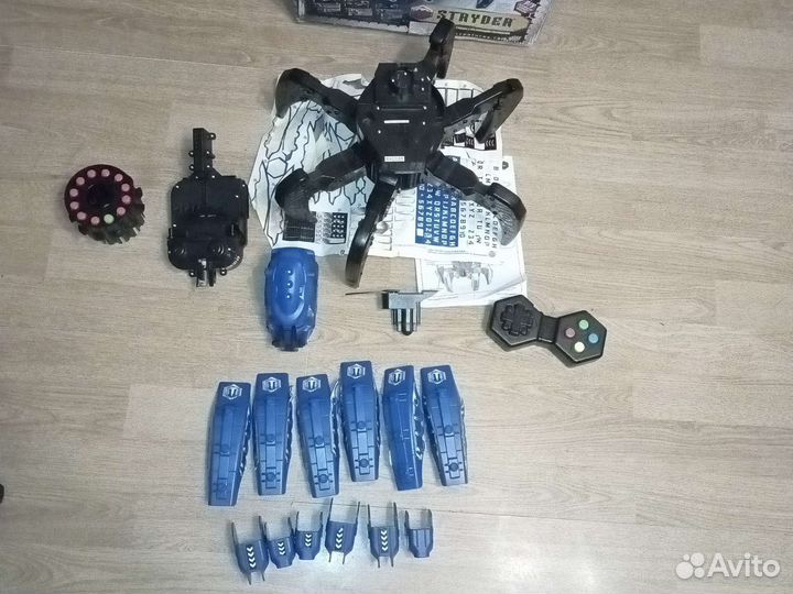 Радиоуправляемый Робот stryder combat creatures