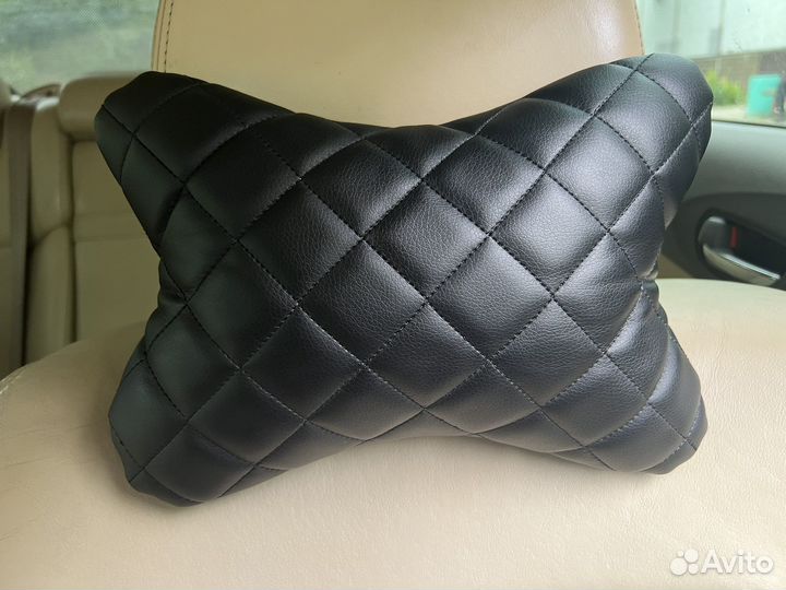 Подушка косточка для шеи в авто