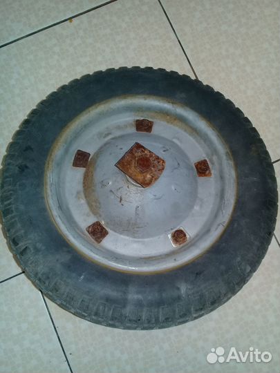 Колесо для тележки безкамерное, не боится гвоздей