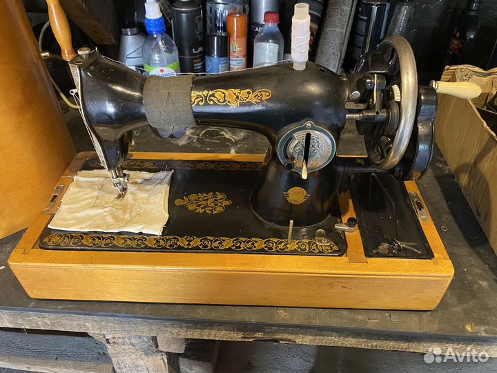 Швейная машинка
