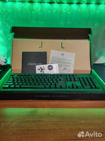 Игровая клавиатура razer