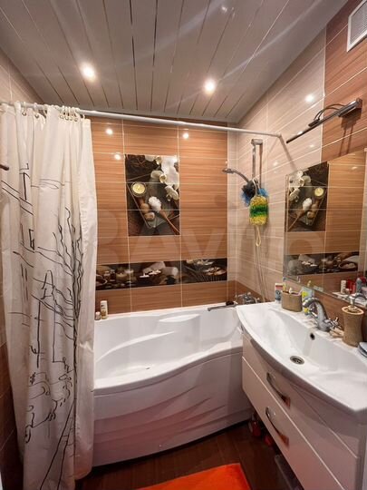 4-к. квартира, 92 м², 5/9 эт.