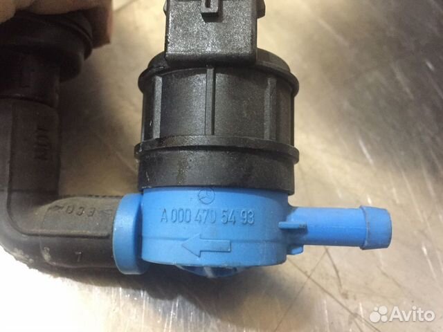 Вакуумный клапан топливных паров Mercedes W 204