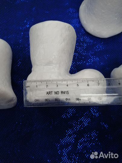 Пенопластовые ботиночки и колокольчик