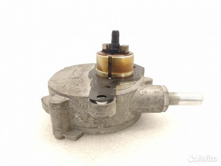 Насос вакуумный Mercedes-Benz C-Class W203 1.8