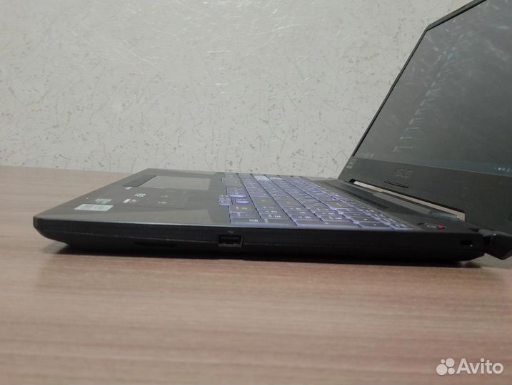 Ноутбук asus