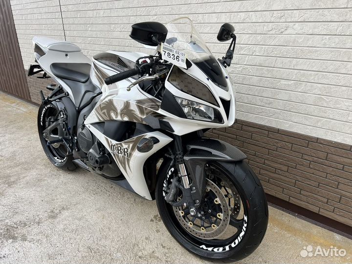 Продам Honda CBR600RR-3 2008г. Б/П по РФ