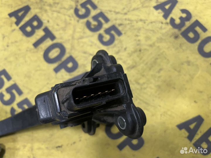 Педаль газа Mitsubishi Lancer 10