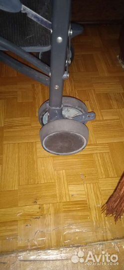 Коляска трость