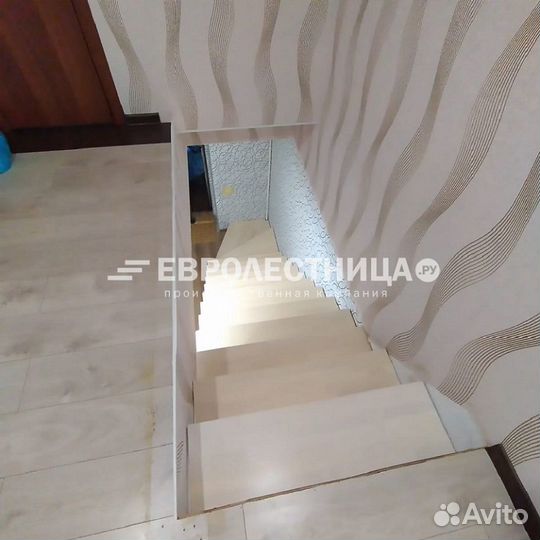 Лестница на второй этаж