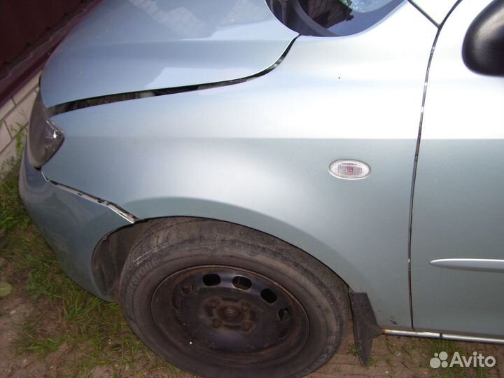 Мазда 2 demio крыло левое