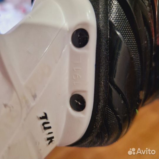 Хоккейные коньки bauer