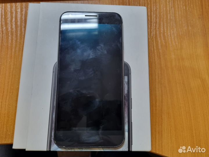 Google Pixel XL, 4/32 ГБ