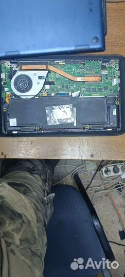 Asus zenbook UX433F i3