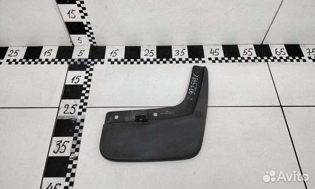 Брызговик задний правый Mitsubishi Pajero Sport 3