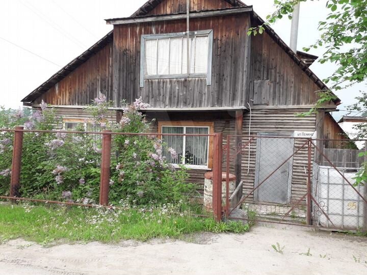 Дом 108 м² на участке 8 сот.