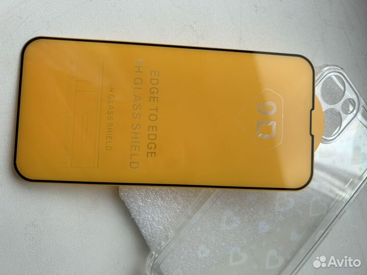 Чехол на iPhone 13