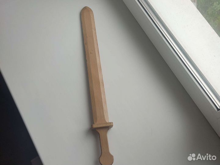Деревянные меч яигрушка