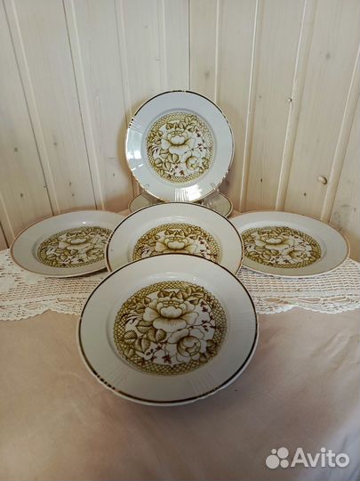 Тарелки фарфор, фаянс