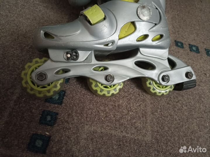 Роликовые коньки