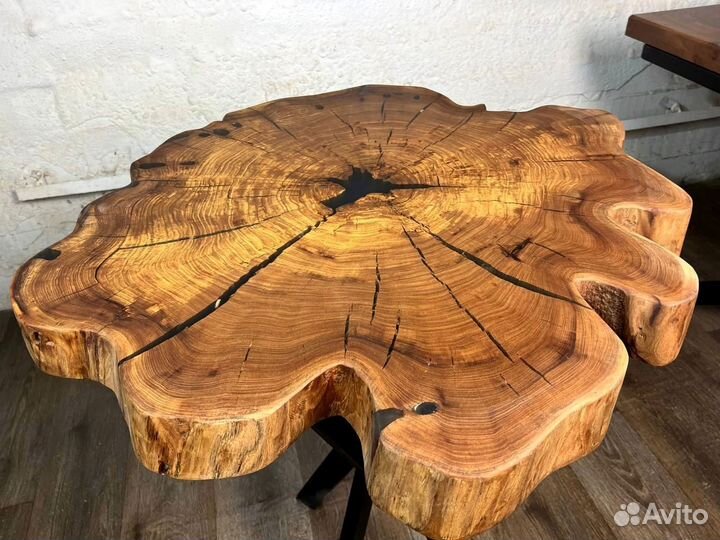 Стол из массива