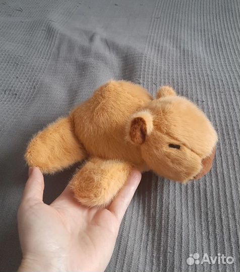 Мягкая игрушка оптом браслет капибара на руку 101