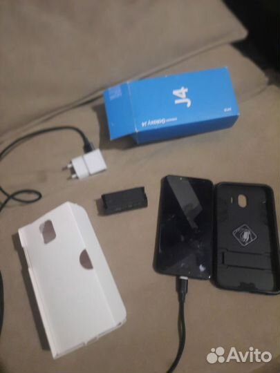 Samsung Galaxy J4 (2018), 3/32 ГБ