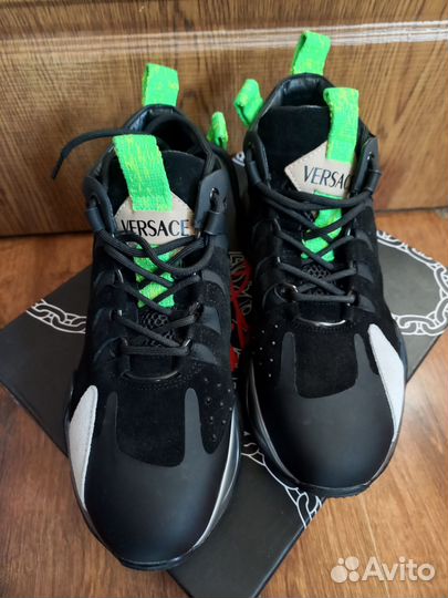 Кроссовки 38