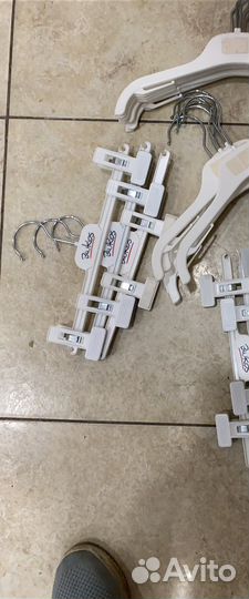 Вешалки и плечики детские