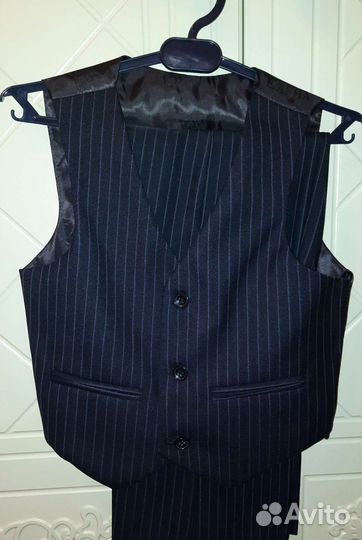 Костюм тройка на мальчика