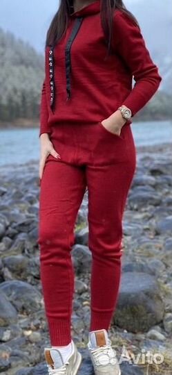 Костюм женский