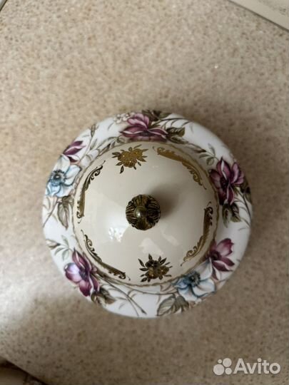 Блюдо с крышкой