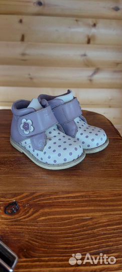 Обувь на девочку